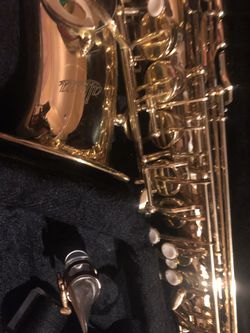 Saxophone alto allora 202 with mouthpiece soper jet Jody jaz 7 800$