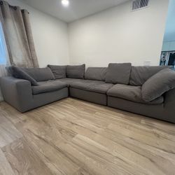 Cloud-Like Modular Sectional 