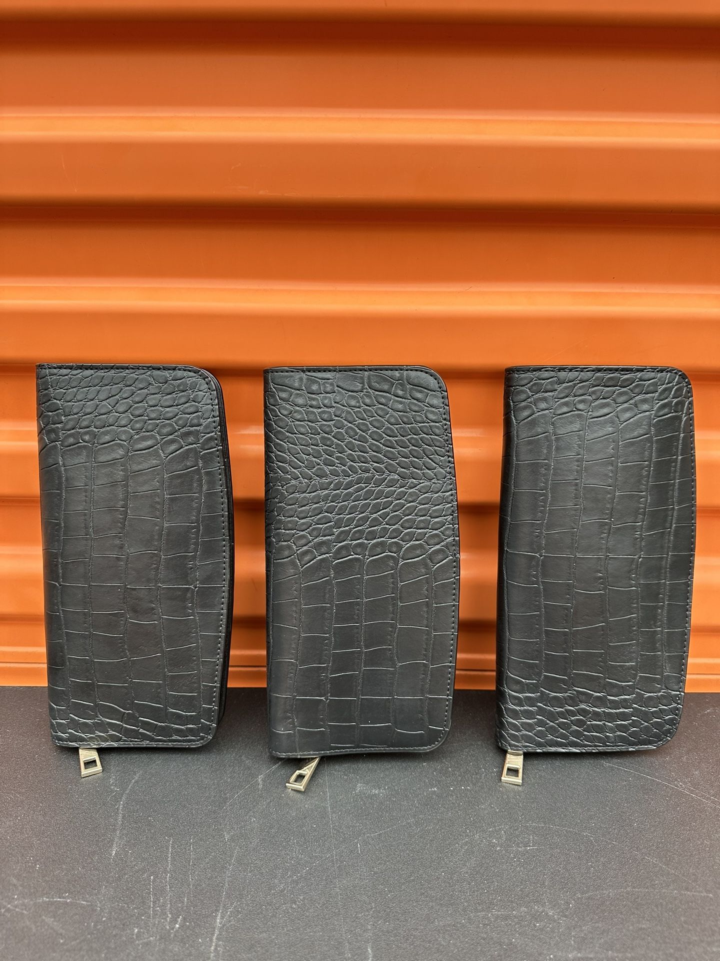 Stylish Black Crocodile-Pattern Wallets β Brand New