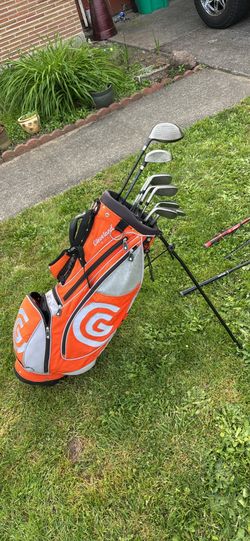 Mens right handed starter set of golf clubs