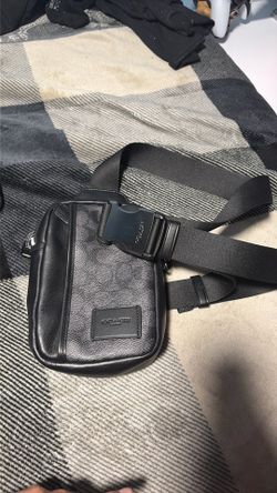 Black coach vanny pack