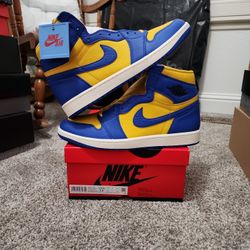 Jordan 1 - Reverse Laney, Size 13.5W