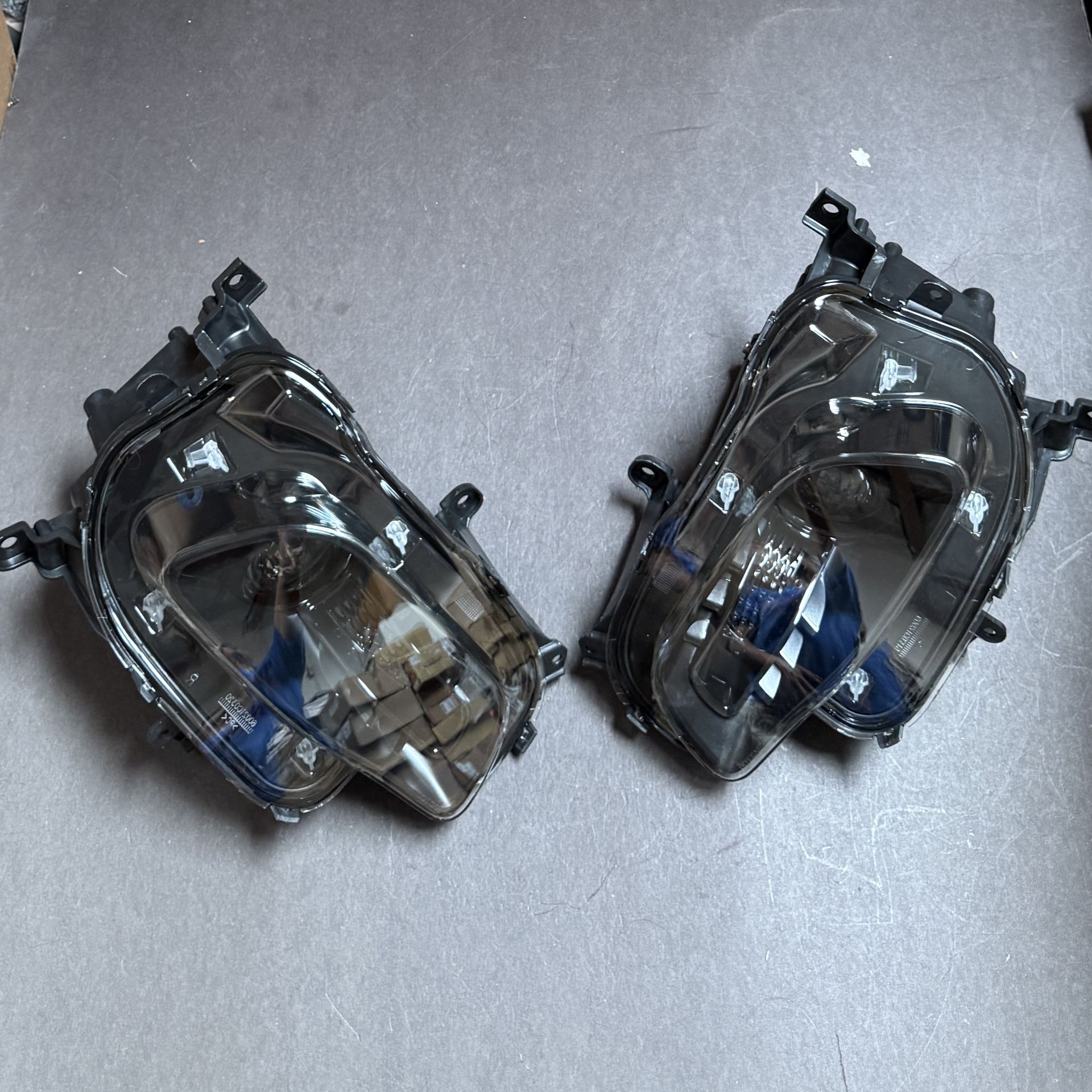 Pair 2014-2018 Jeep Cherokee Halogen Projector Black Headlights Right Left Side Headlamps