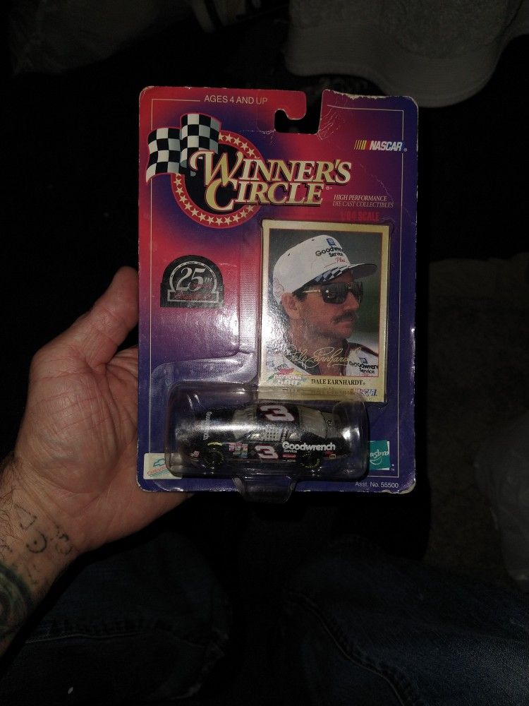 Winner Circle Dal Earnhardt Diecast And Card