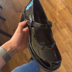 Mary Jane Pumps