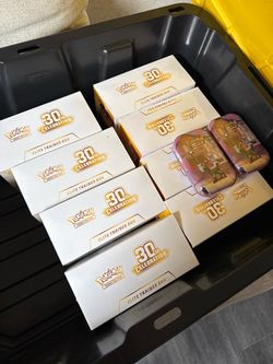 Pokemon 30th ETB