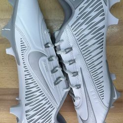 Brand New Nike Vapor Edge 360 VC White Silver Football Cleats Size 8.5