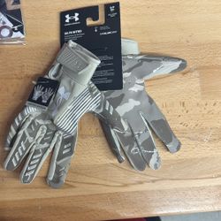 Under Armour F9 Nitro Football Gloves