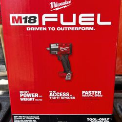 Milwaukee M18 FUEL Gen-2 18V Lithium-lon Brushless Cordless Mid Torque 1/2 in. Impact Wrench w/Frict