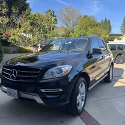 2015 Mercedes Ml350, Low Miles 