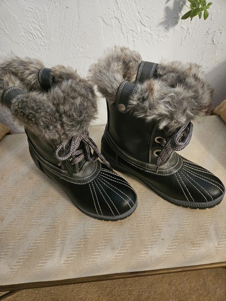 London Fog Milly Women's Waterproof Winter Duck Boots With Faux Fur Trim 