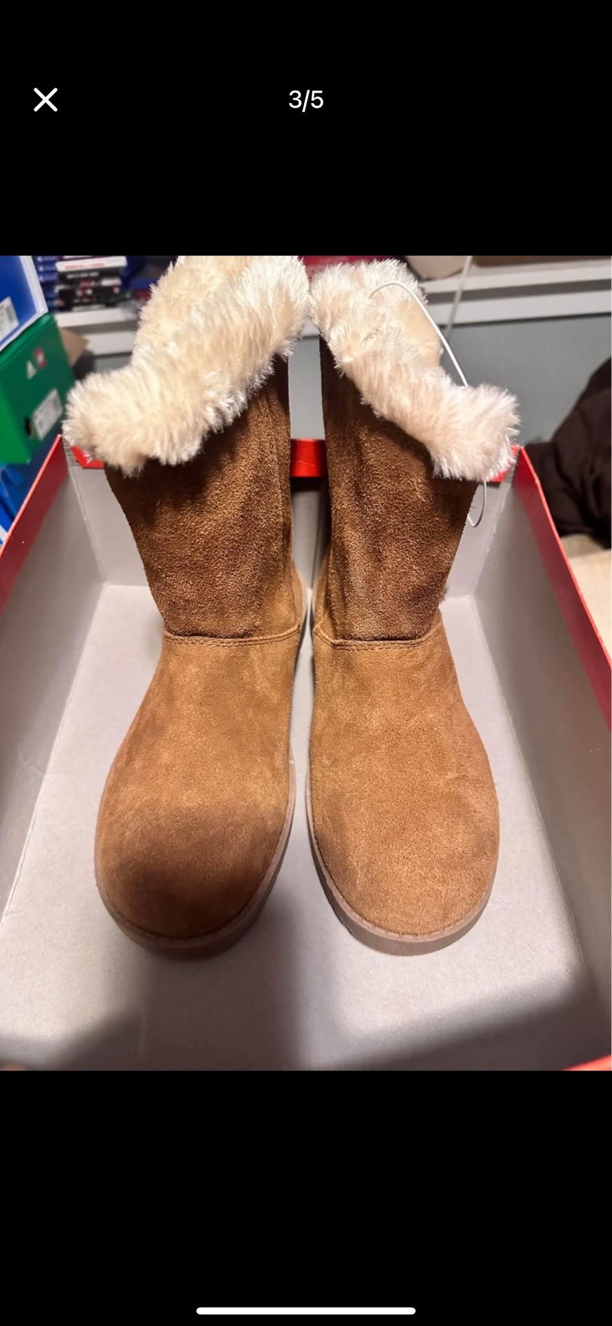 women's fur-lined boots Size 6