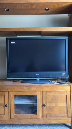 TV 47”