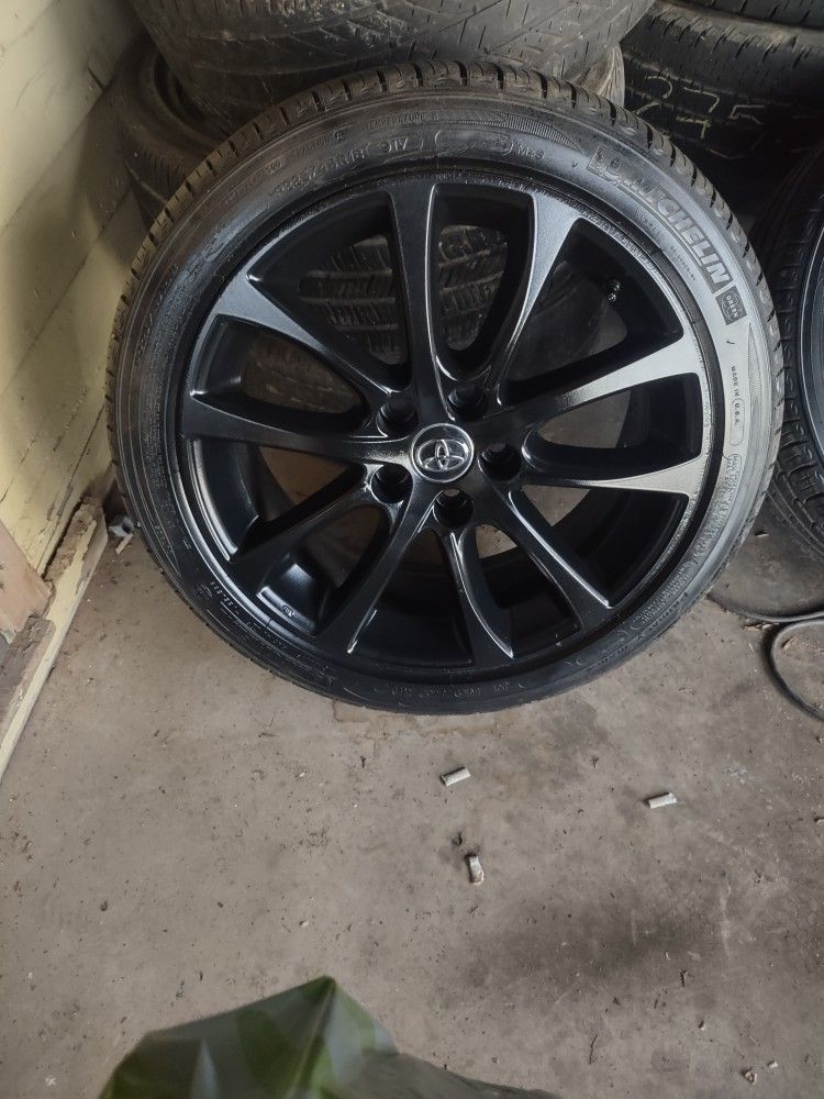 18 Inch Toyota Avalon Rims for Sale in Brawley, CA OfferUp