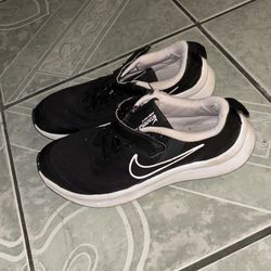 Nike Size 2 Youth