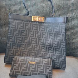 Tote Bag With Wallet.