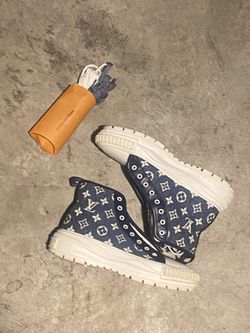Louis Vuitton Squad sneaker boots