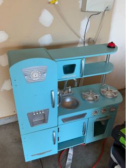Play Kitchen