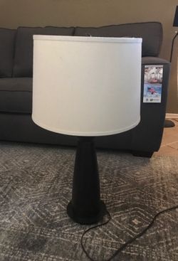 Table lamp, good condition $20