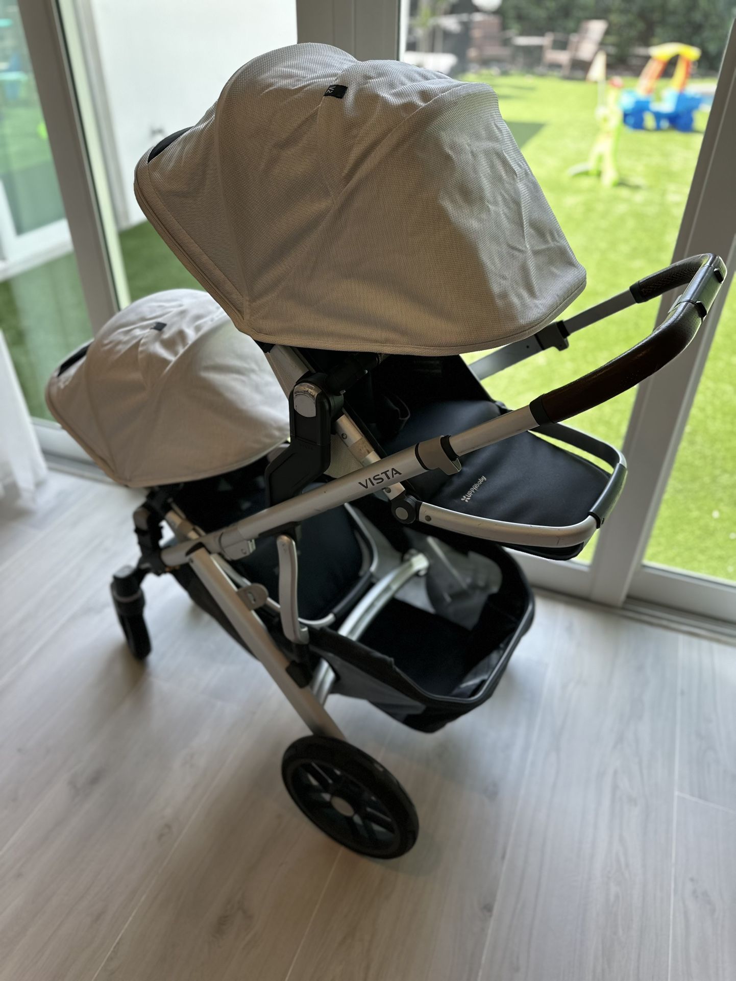 Uppababy Vista 2 Stroller 2 Chair