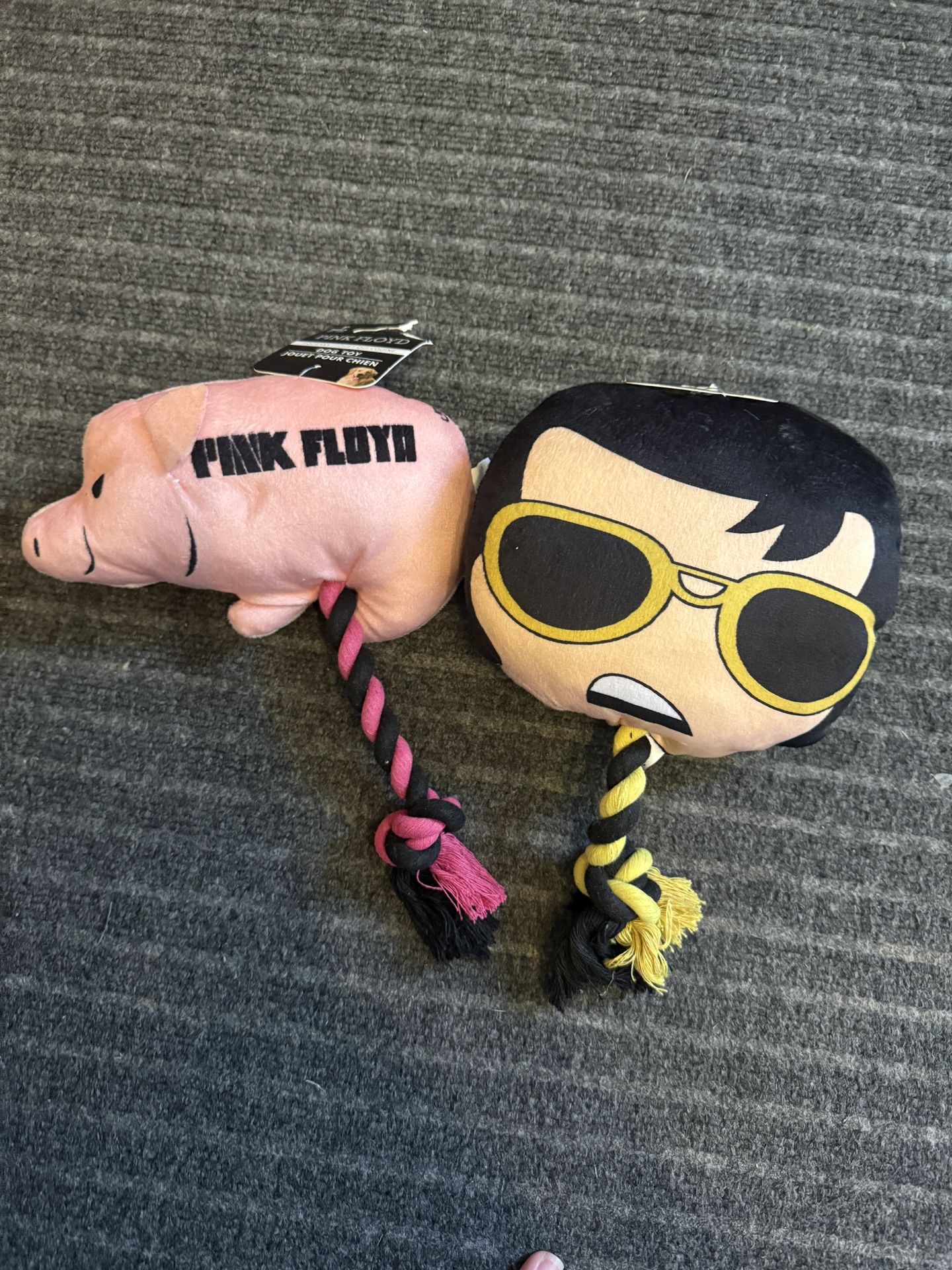 2 DOG TOYS ELVIS & PINK FLOYD 