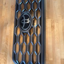 3rdGen Tacoma TRD front Grill.