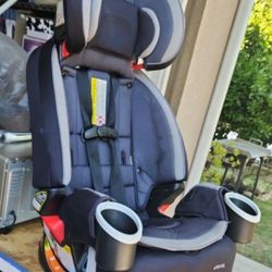 Car Seat Good Condition   4 Ever XL