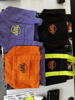 Trader Joe’s Tote Bags Set Of 4