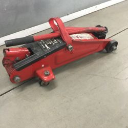 Portable Floor Jack.