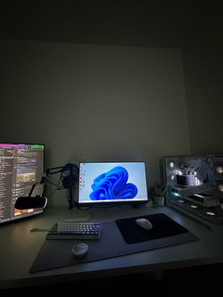 Gaming PC + Full Setup