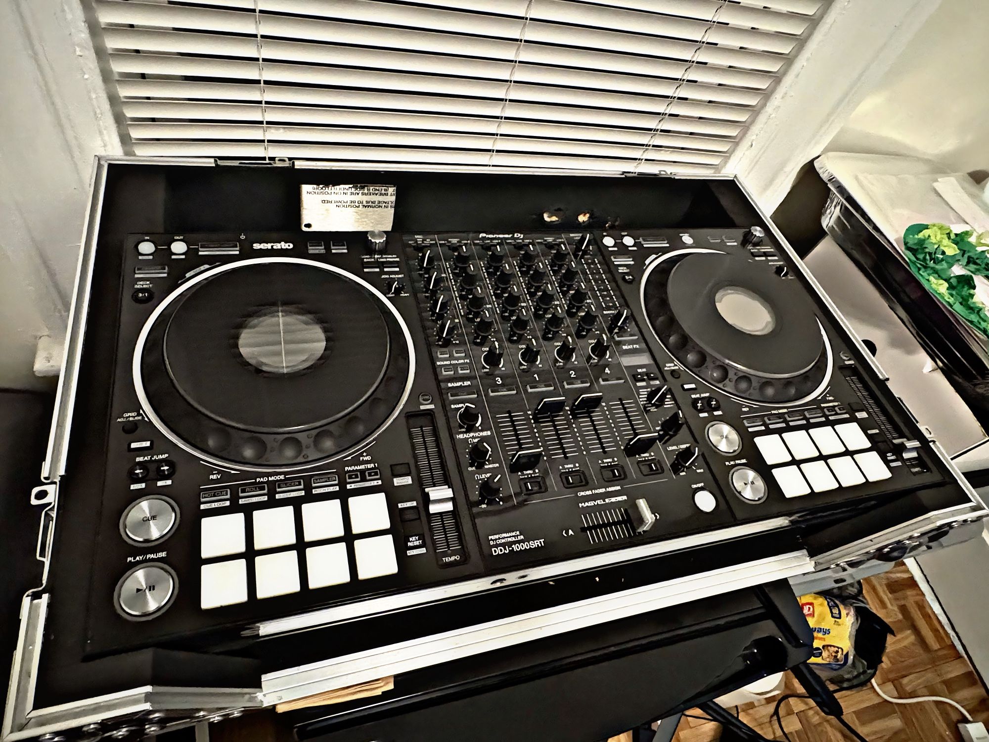 Pioneer DDJ-1000SRT DJ controller