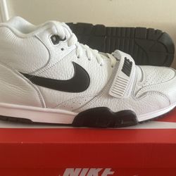 Nike Trainer Size 11  $75