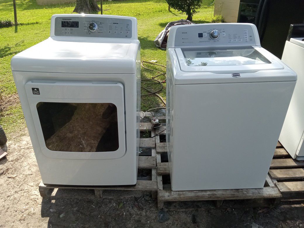 Maytag Bravos Washer And Samsung Dryer Set