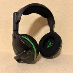 Turtle Beach Stealth 600 GEN 1 Wireless Gaming Headset for Xbox Micro USB Green