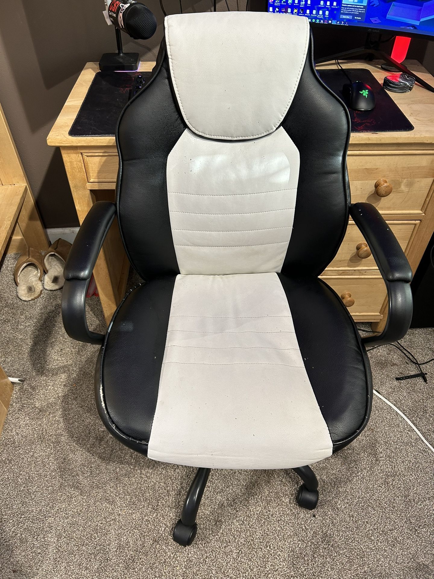Gaming Chair *Pick Up Only