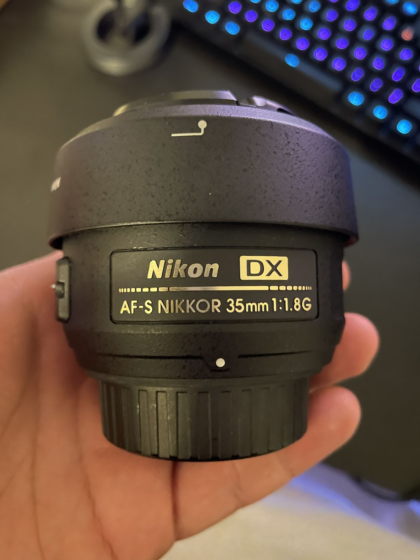 Nikon 35mm 1.8 DX