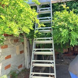 10 ‘ Rigid A Frame Ladder