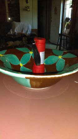 Nice serving bowl 5.00