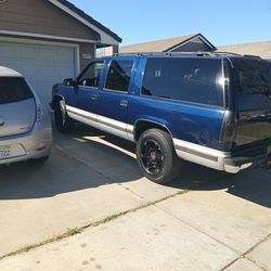 1995 Chevy suburban 2500