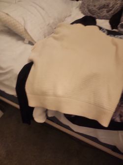 FREE!!! Woman's size large clothes