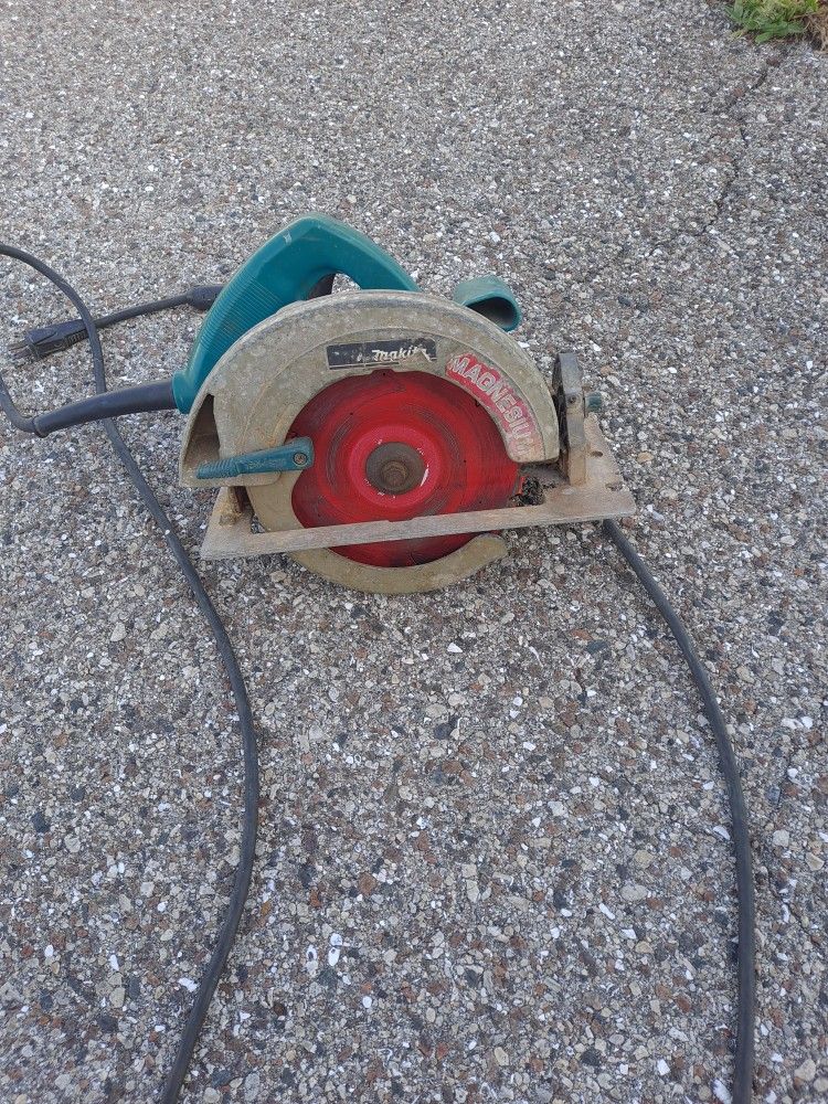 Makita Skill Saw $45 Dollars Firm