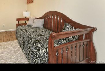 Double Bed Pullout Futon