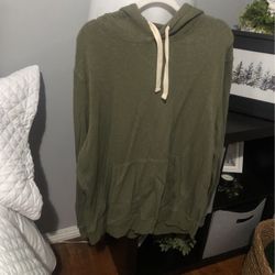 Men Hoodie 2x. $10