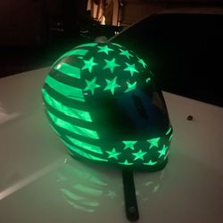 Size Large - Icon Airform Motorcycle Helmet - like new