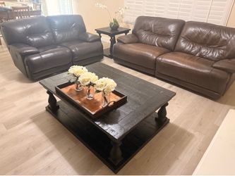 Ashley’s Reclining Sofas