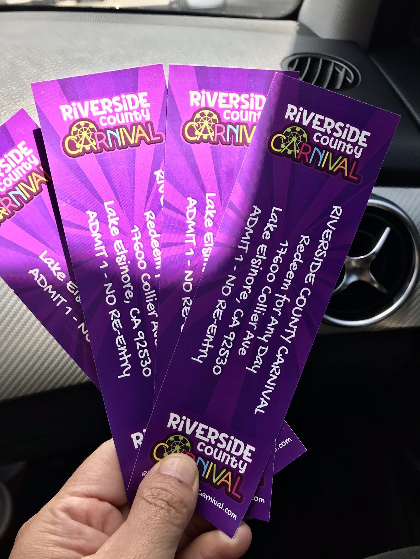 Riverside County carnival in Lake Elsinore outlets