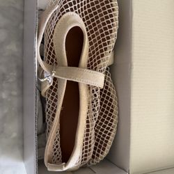 women shoe new size 8