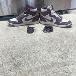 Air Jordan 1 Retro High Top OG Mauve Purple 
