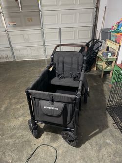 WONDERFOLD Stroller Wagon – Multi-Seat – Great Condition