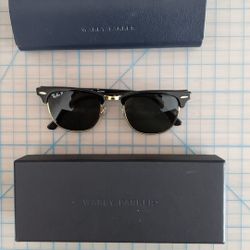 Unisex Sunglasses & Case 